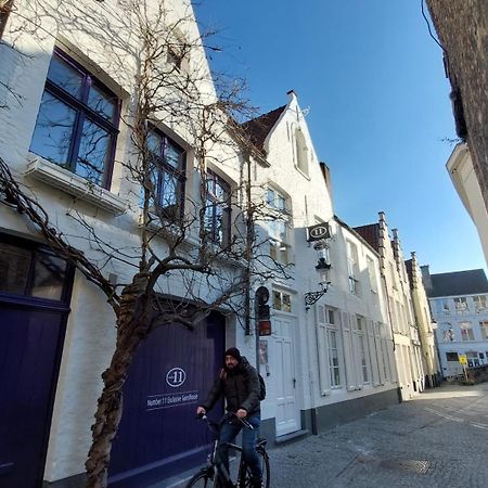 B&B Number 11 Exclusive Guesthouse Brugge Eksteriør bilde